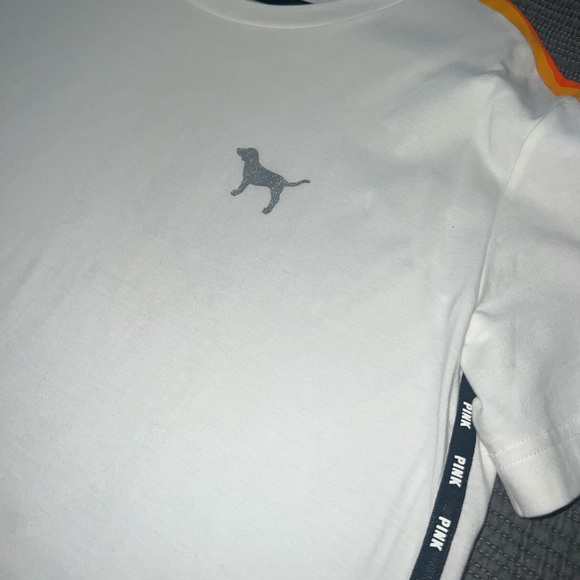 Victoria Secret PINK T-shirt - Picture 3 of 3